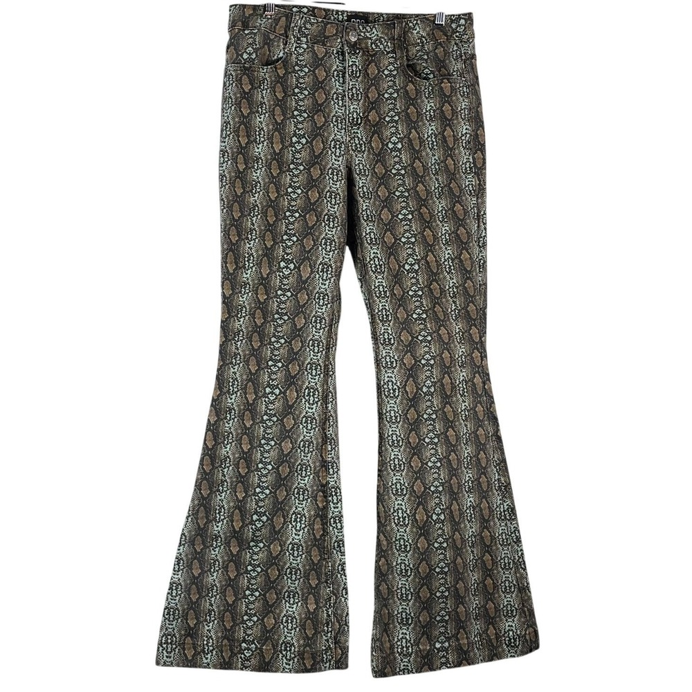 BDG Women's Python Snake Print Flare Jeans Size 30 Boho Hipster 60s Cowgirl GUC